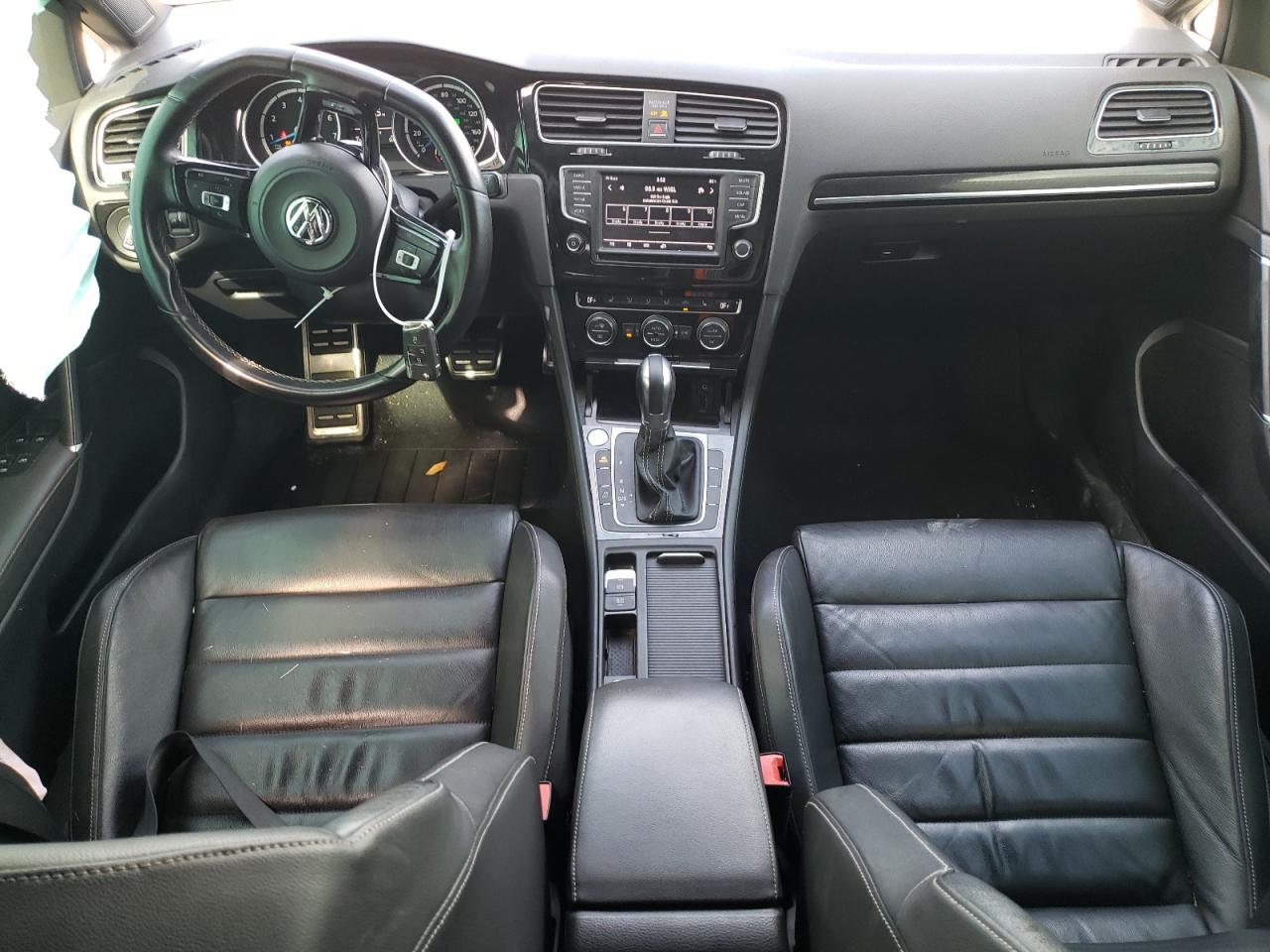 2016 Volkswagen Golf - Image 8