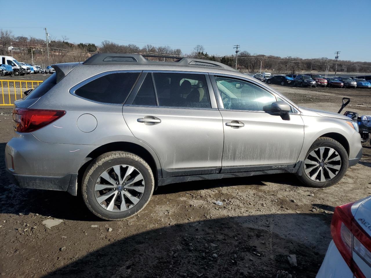 2015 Subaru Outback - Image 3