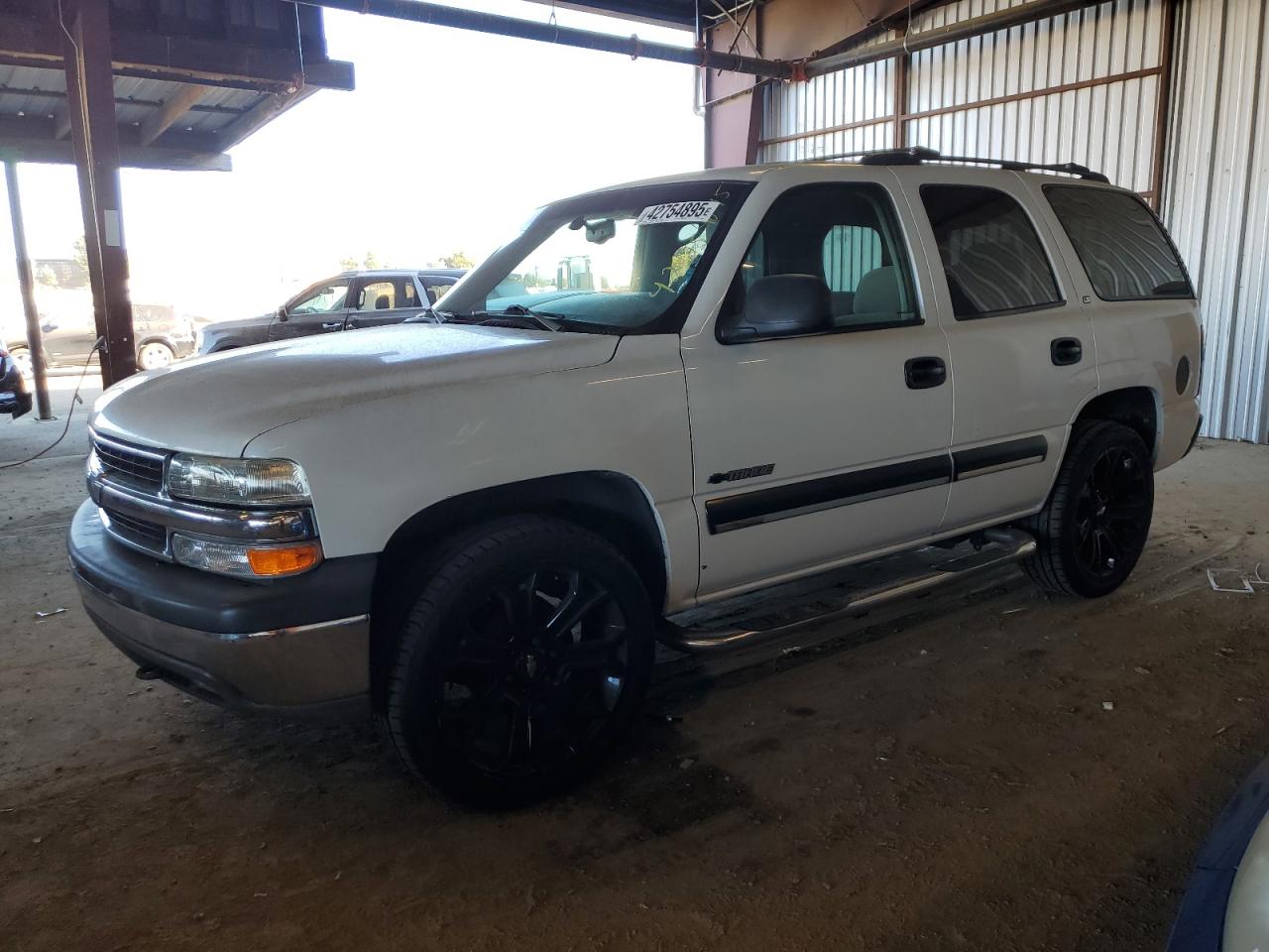 2000 Chevrolet Tahoe - Image 1