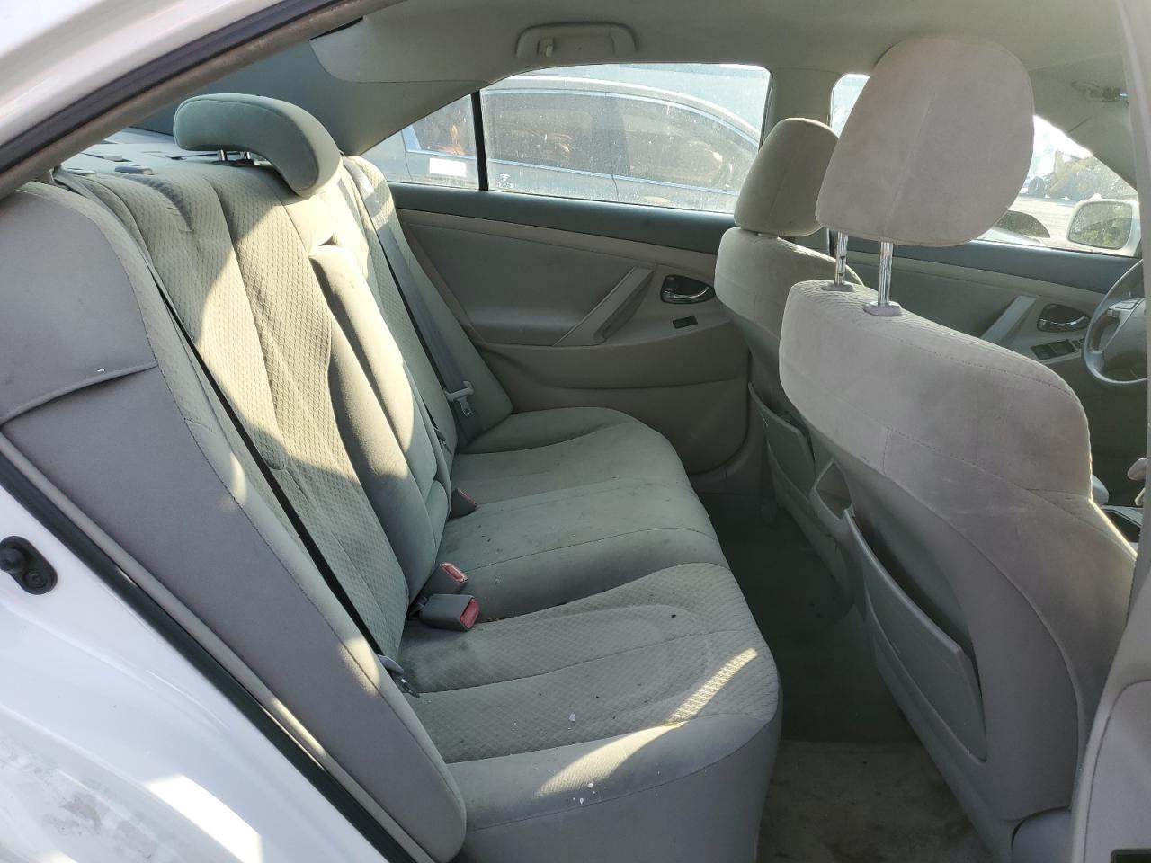 2009 Toyota Camry - Image 10