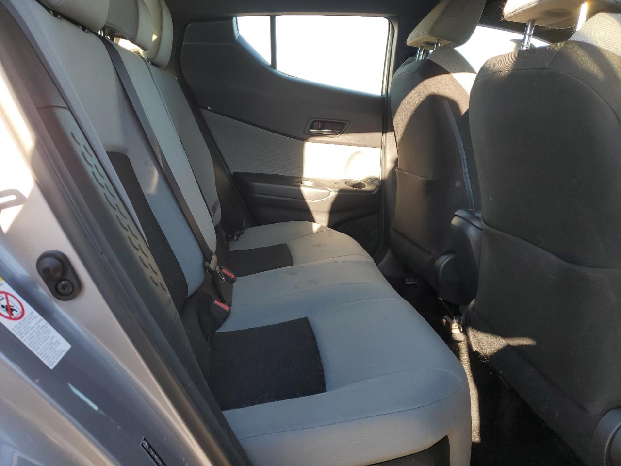 2019 Toyota C-HR - Image 10
