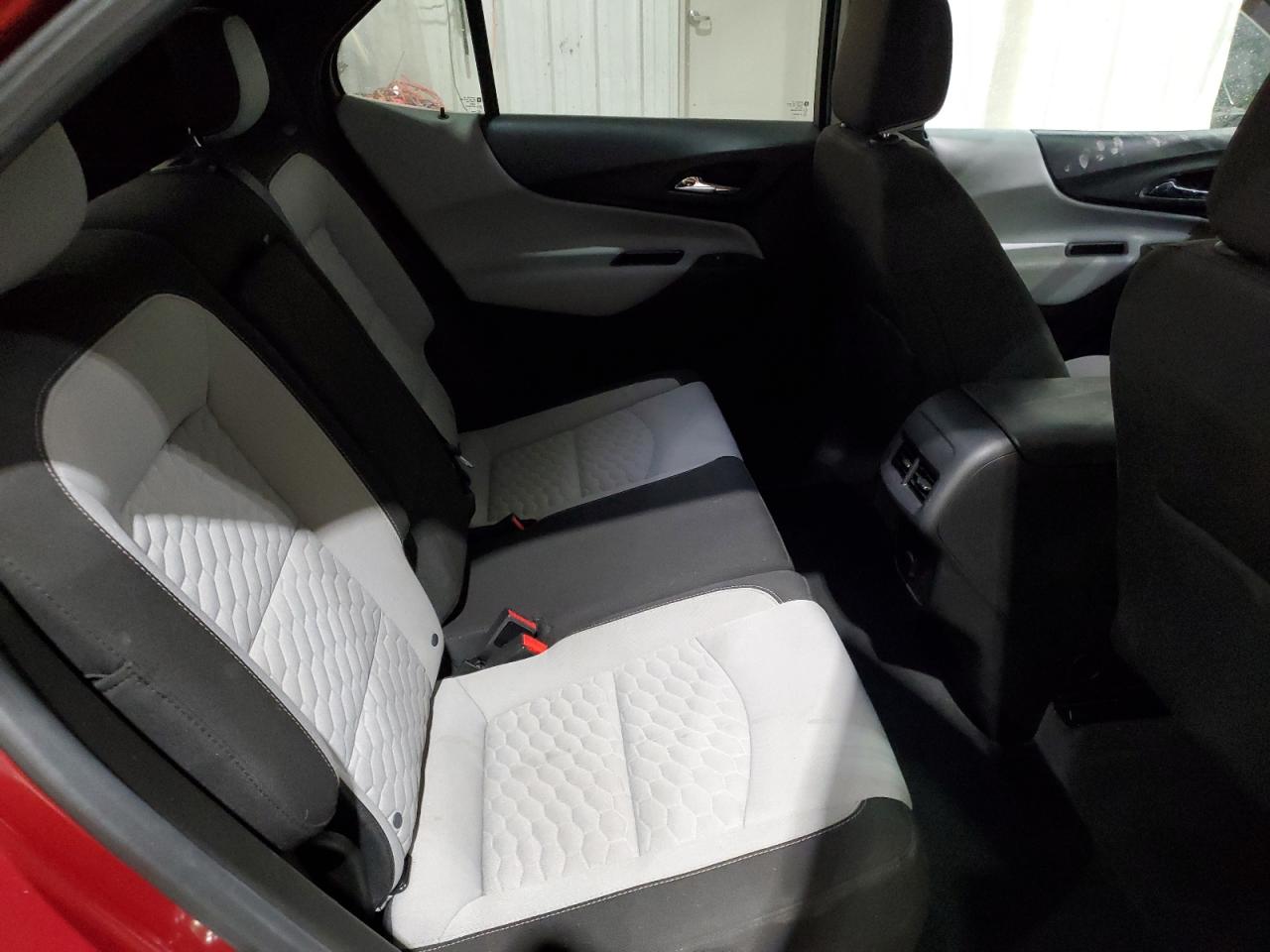 2018 Chevrolet Equinox - Image 11