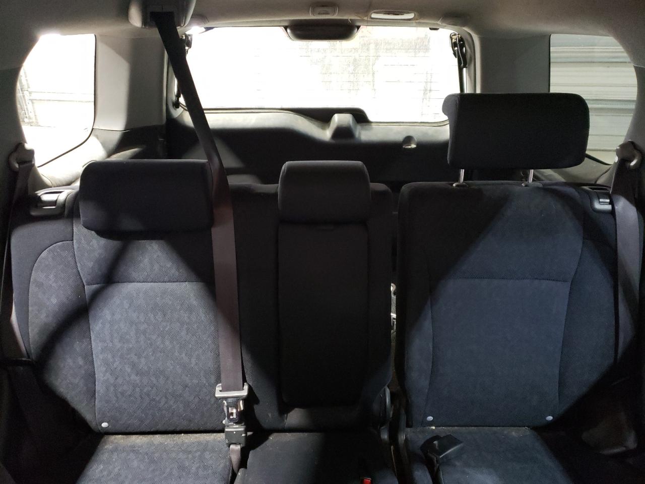 2005 Honda CR-V - Image 10