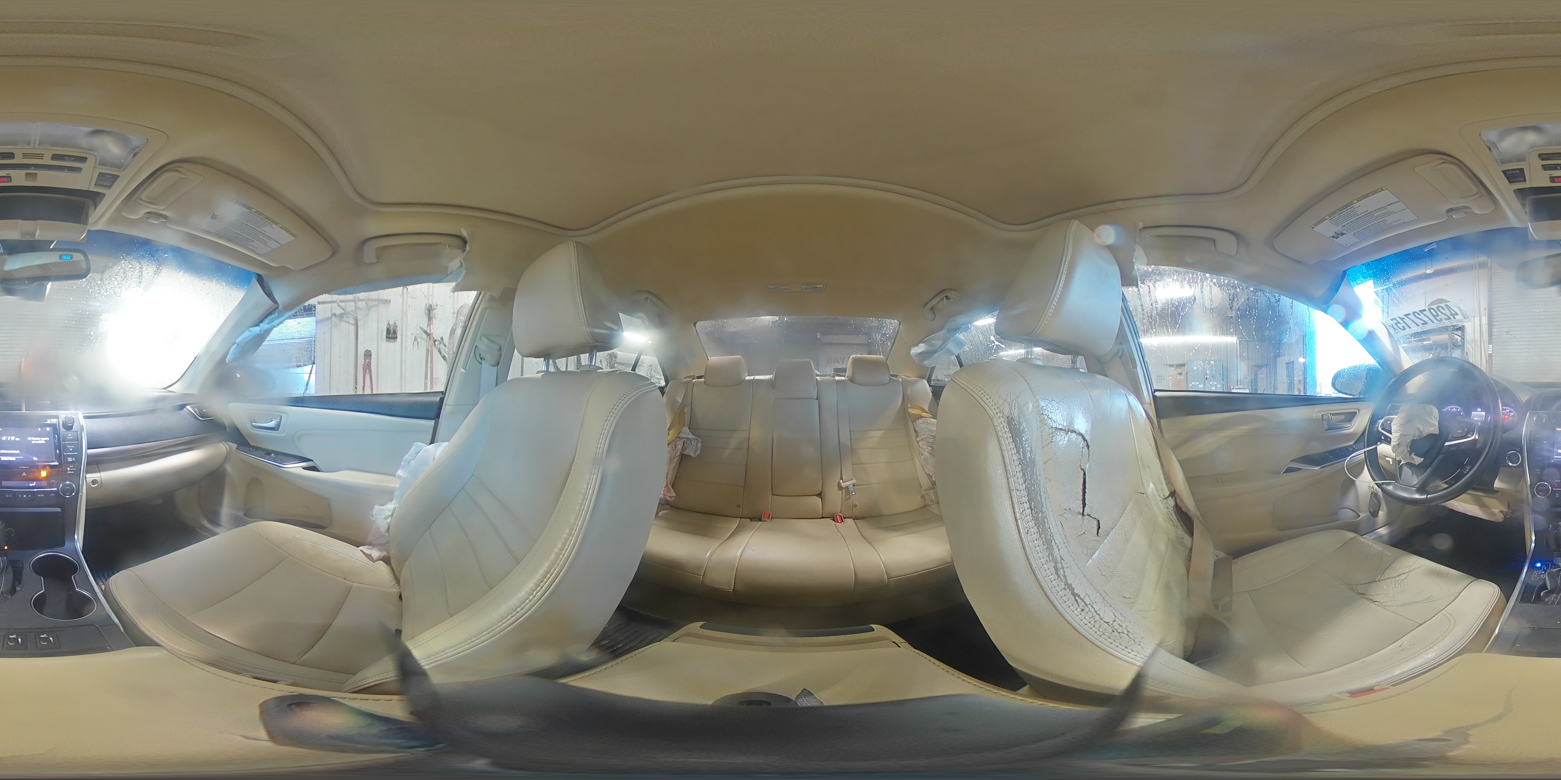 2016 Toyota Camry - Image 14