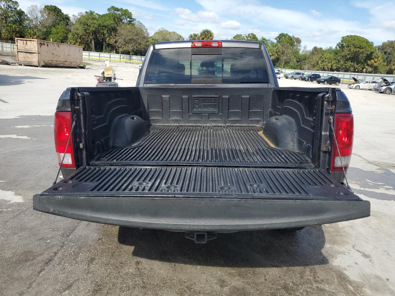 2016 RAM 1500 - Image 6