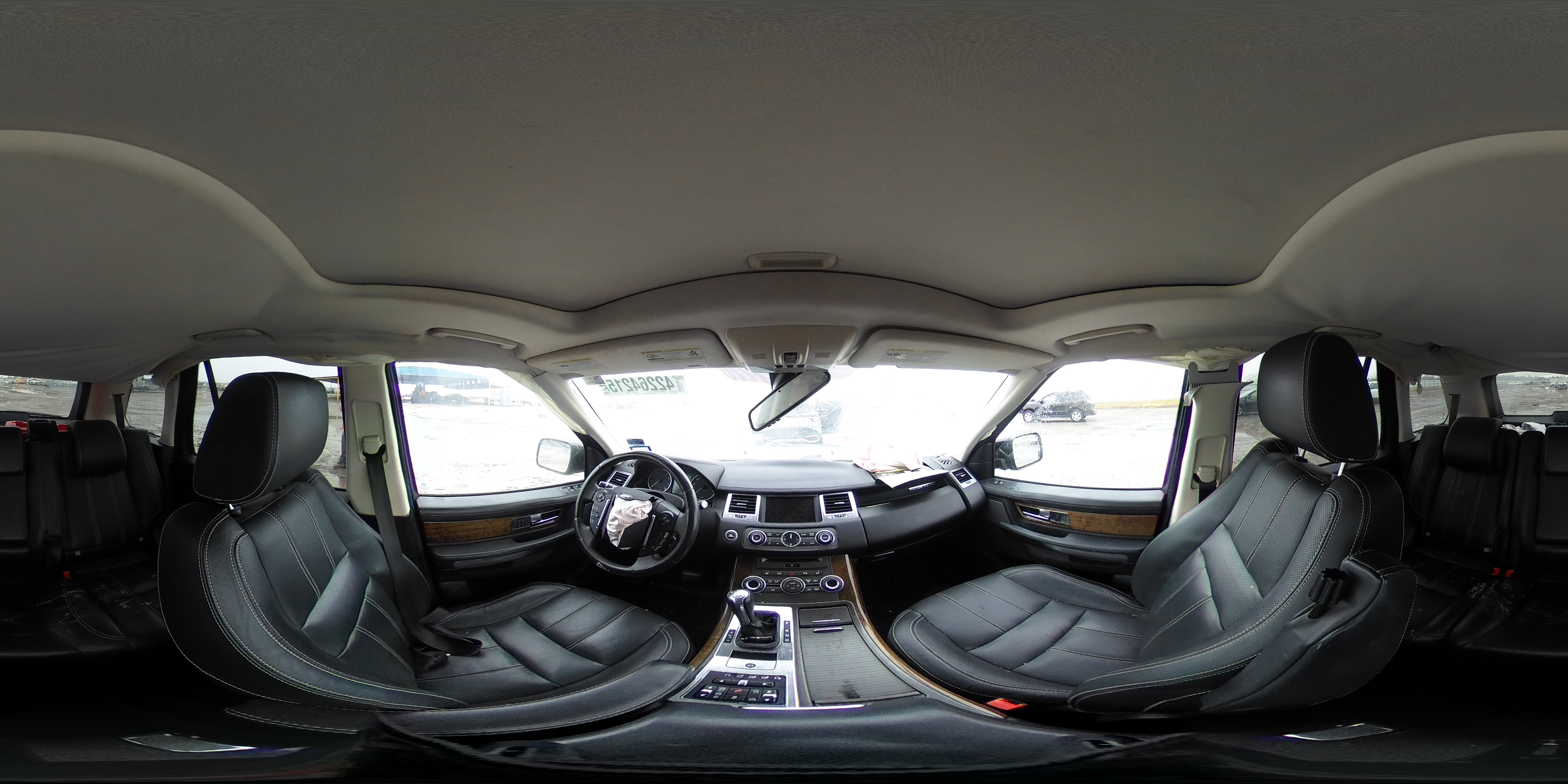 2012 Land Rover Range Rover - Image 12