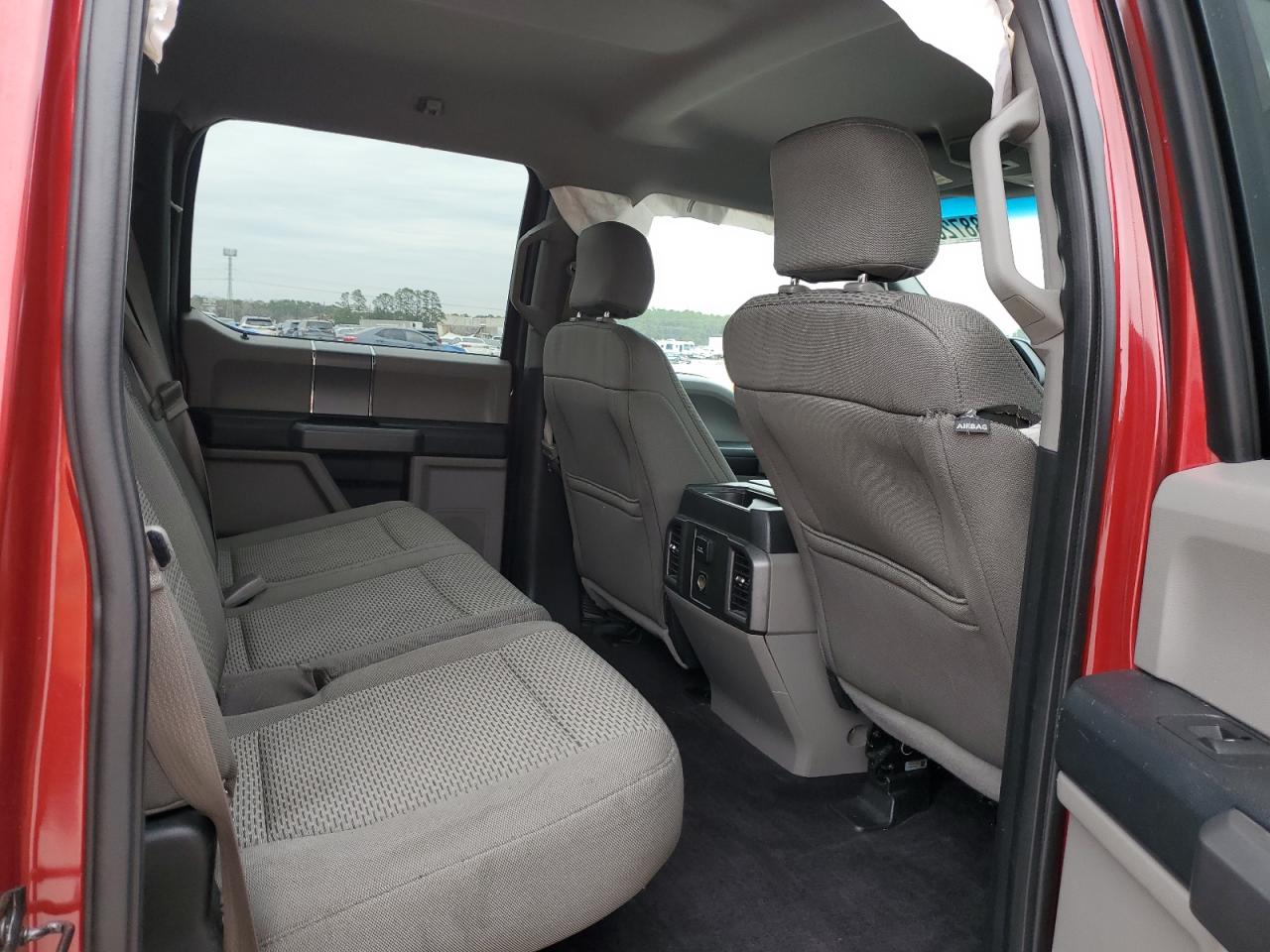 2015 Ford F-150 - Image 10