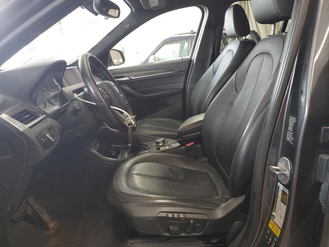 2017 BMW X1 - Image 7
