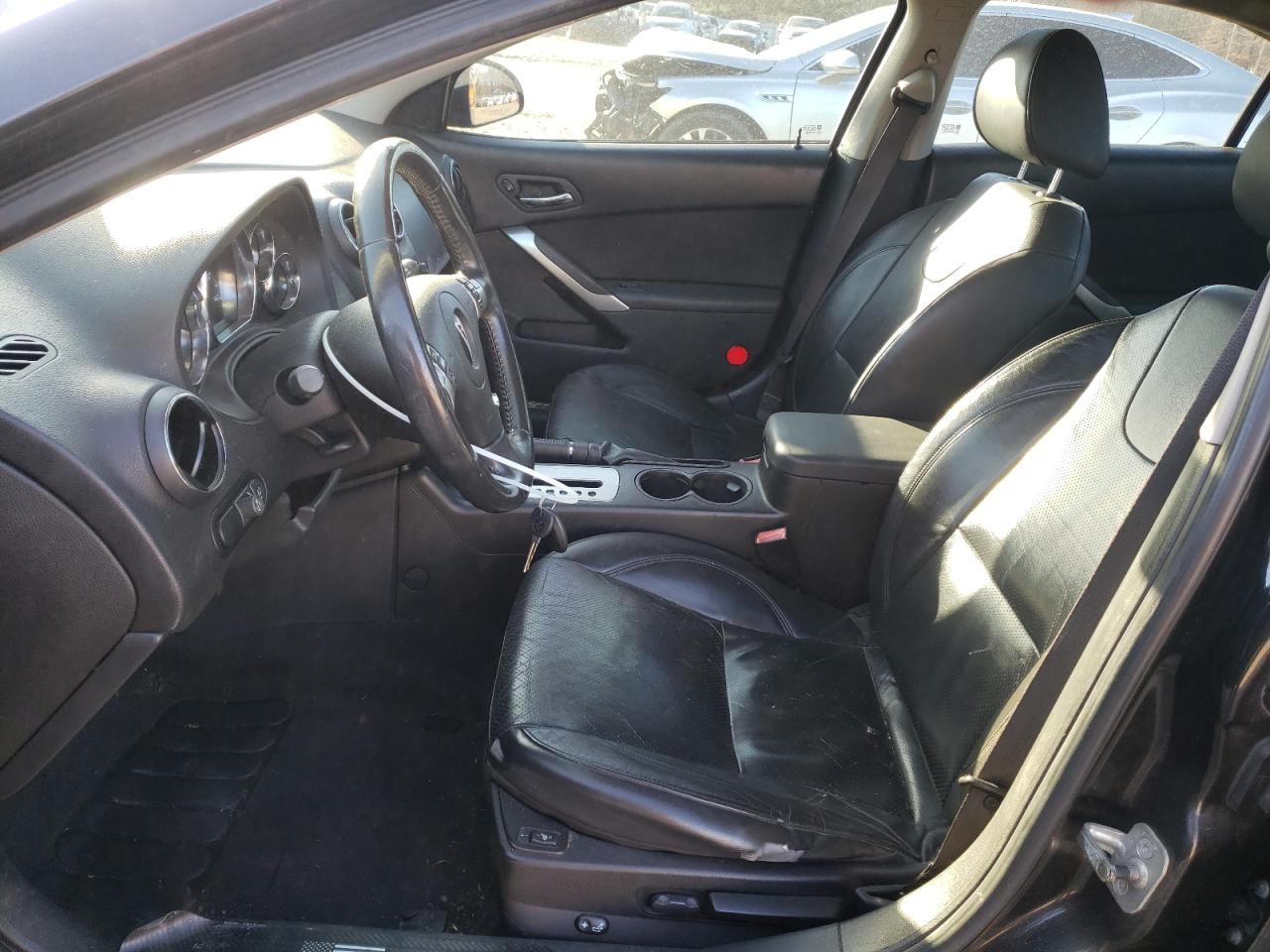 2010 Pontiac G6 - Image 7