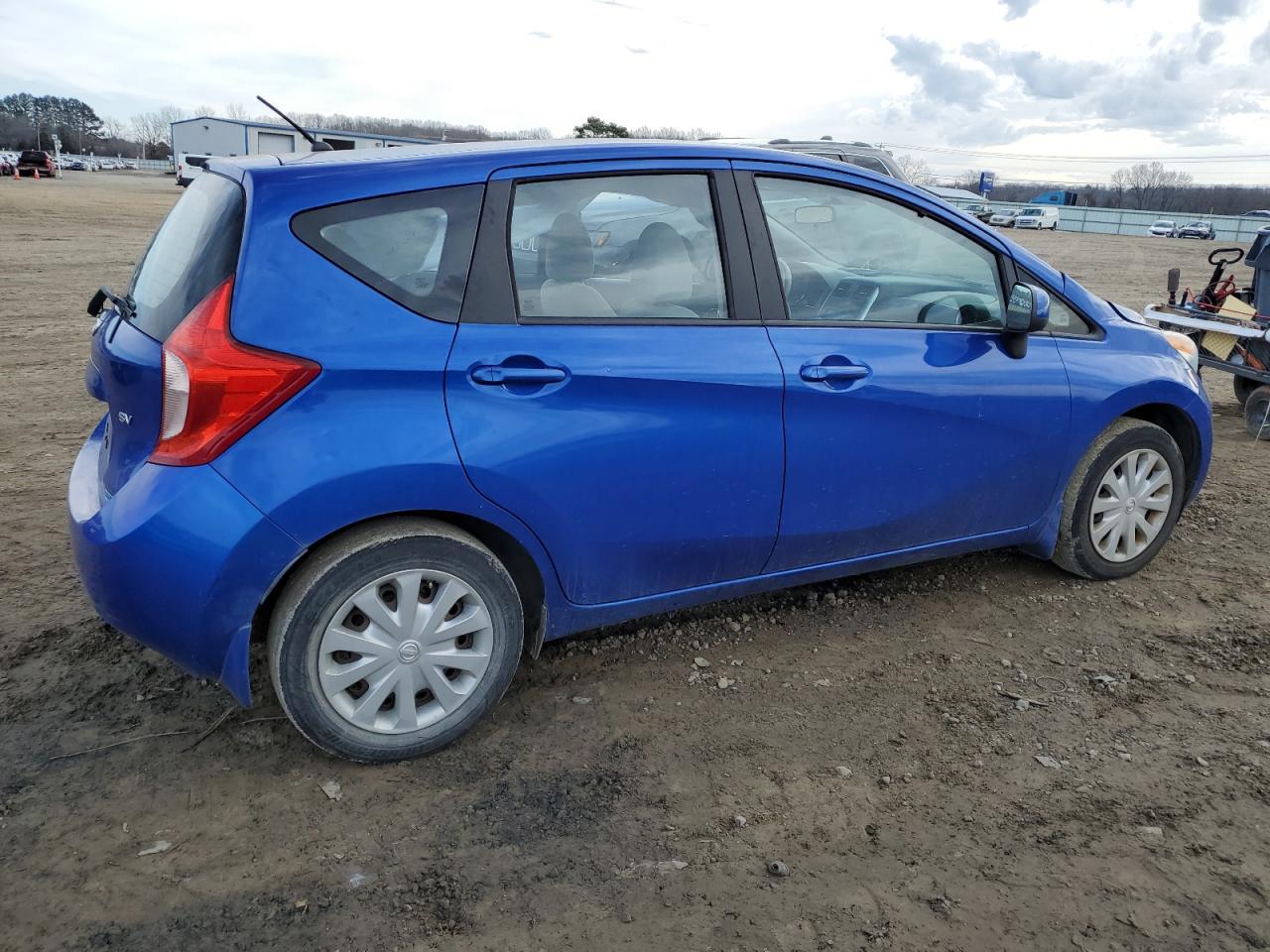 2014 Nissan Versa - Image 3