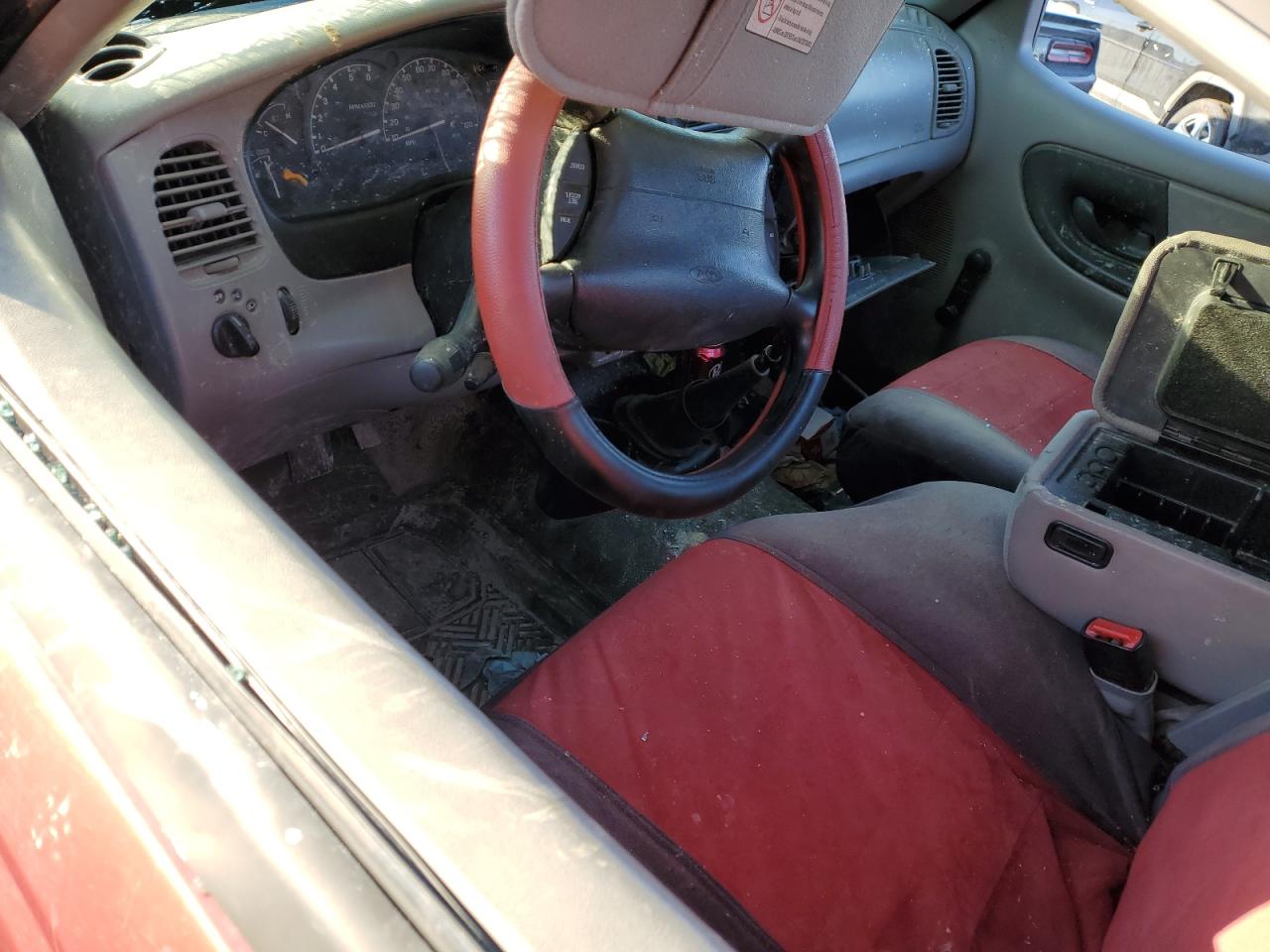 2000 Ford Ranger - Image 8