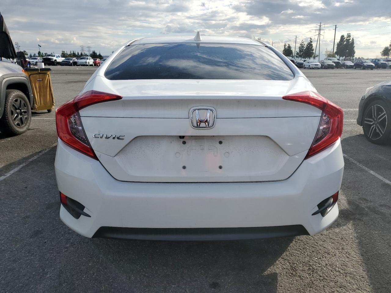 2017 Honda Civic - Image 6