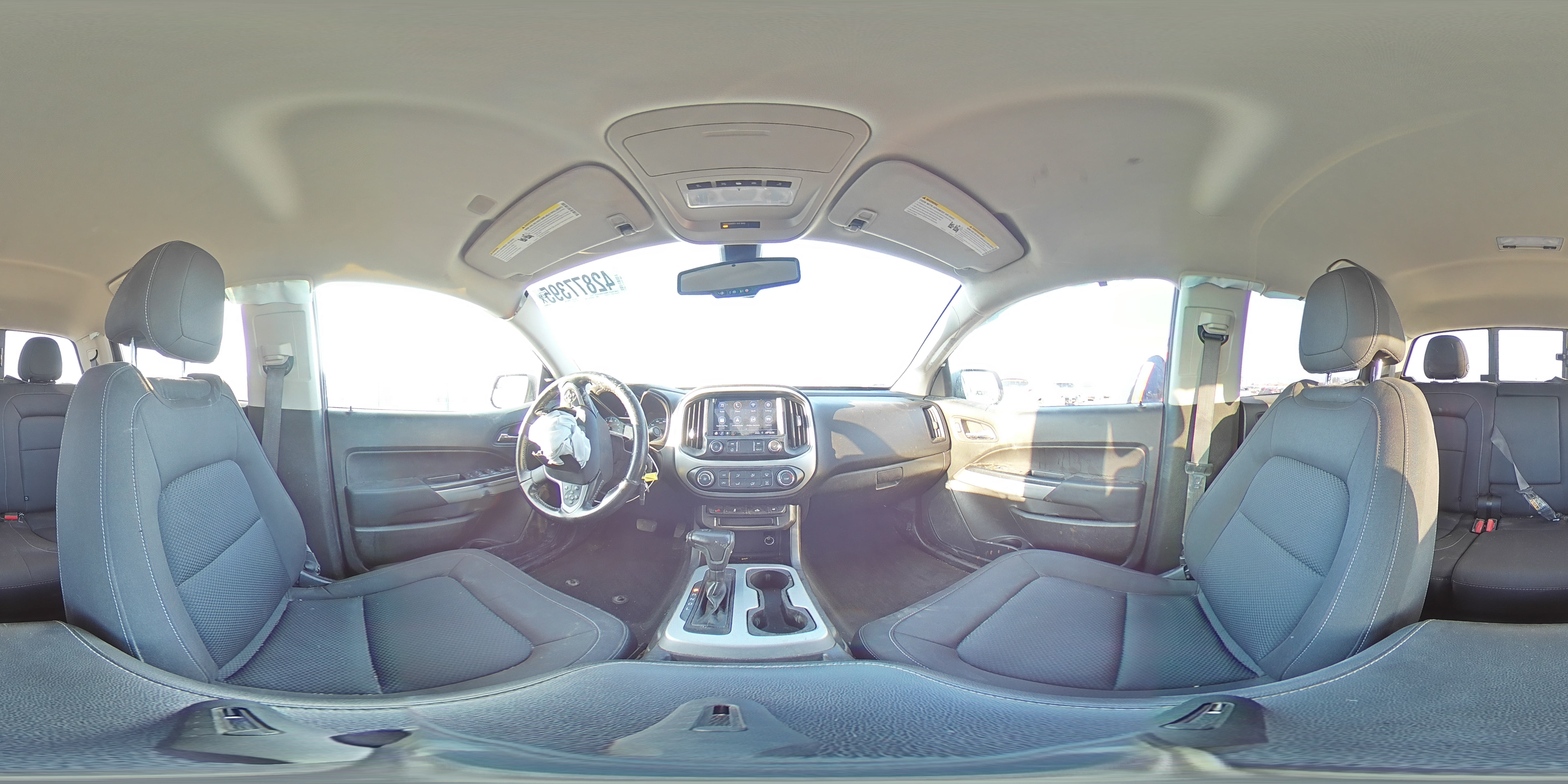 2021 Chevrolet Colorado - Image 13