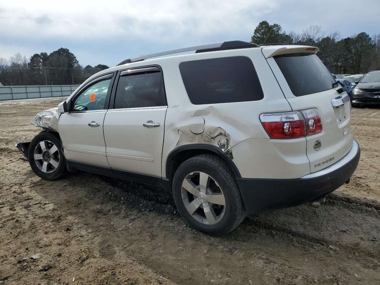 2012 GMC Acadia - Image 2