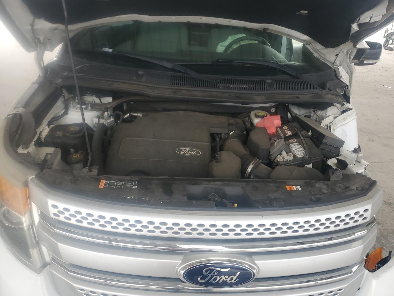 2015 Ford Explorer - Image 12