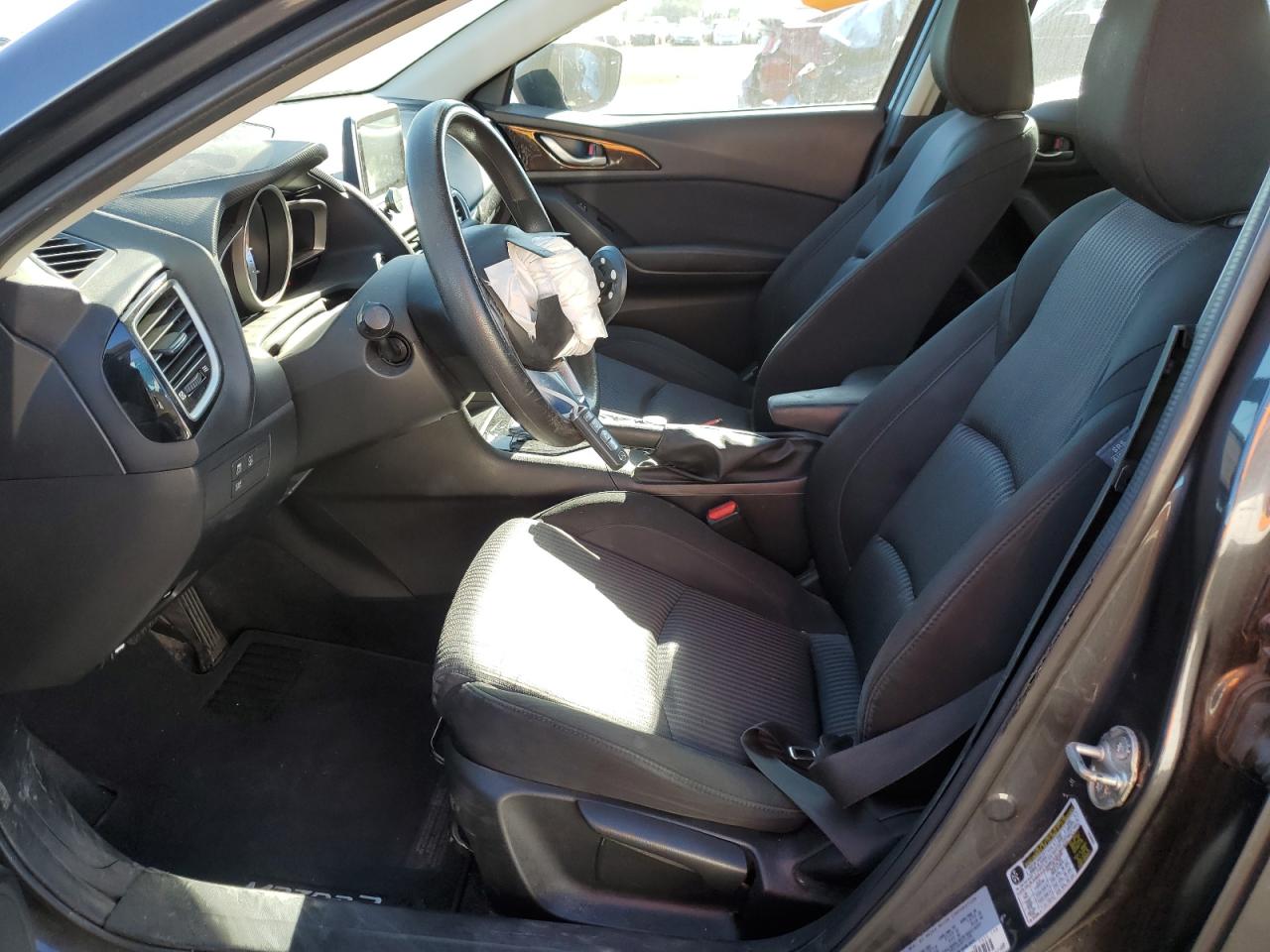 2016 Mazda 3 - Image 7