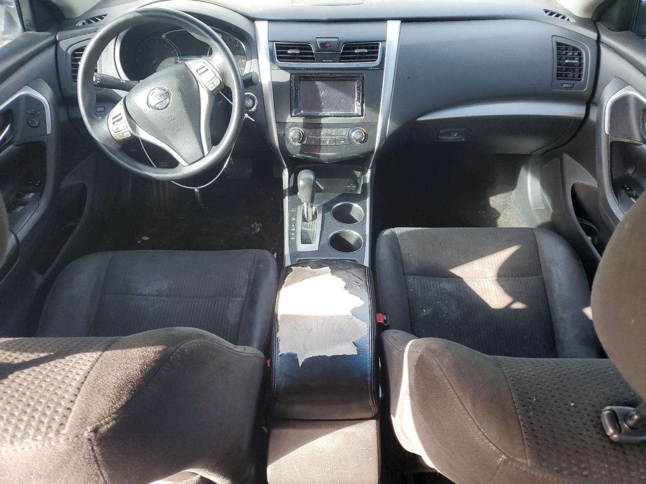 2015 Nissan Altima - Image 8