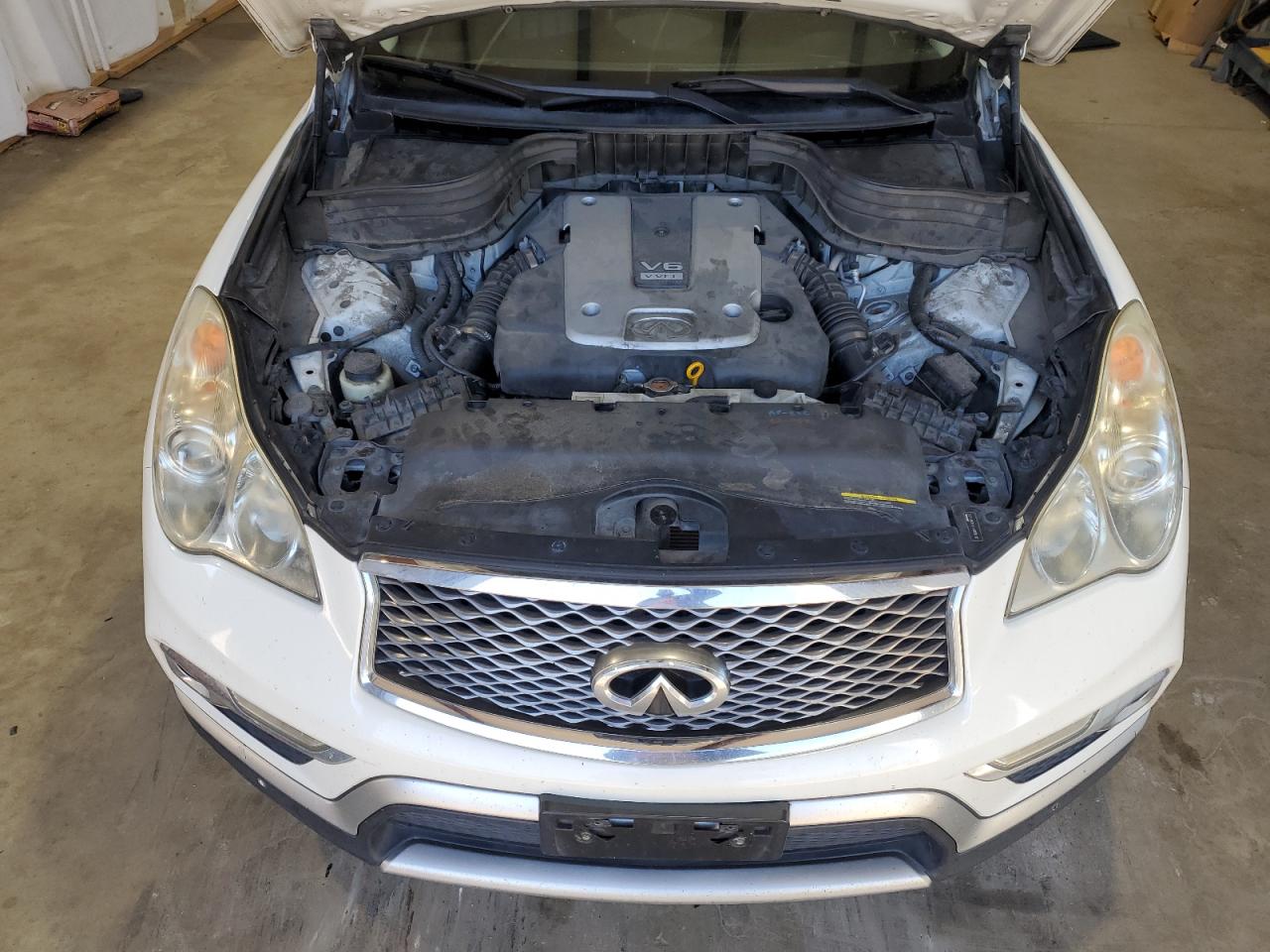 2017 Infiniti QX50 - Image 13