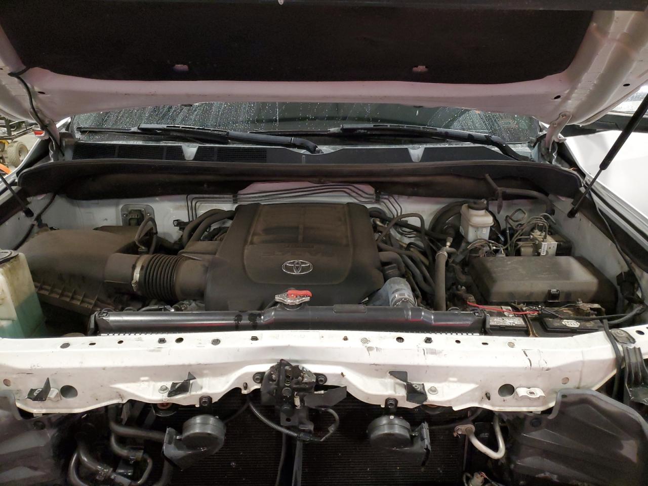 2015 Toyota Tundra - Image 12