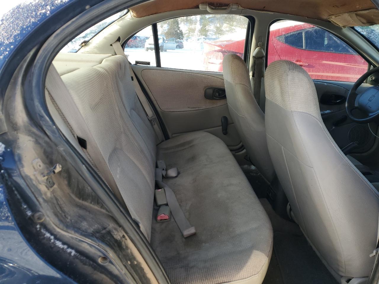 1999 Saturn SL - Image 10