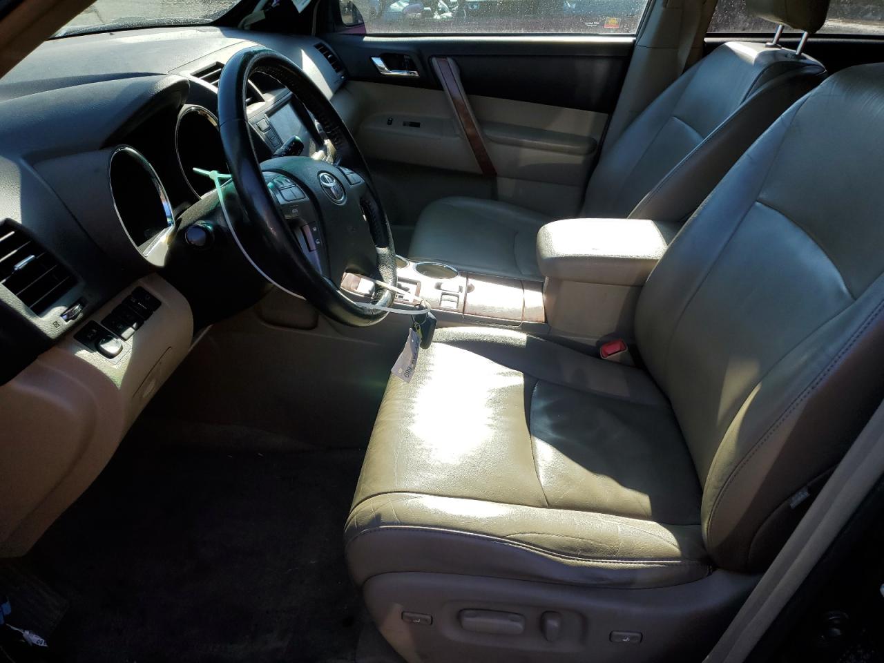 2010 Toyota Highlander - Image 7