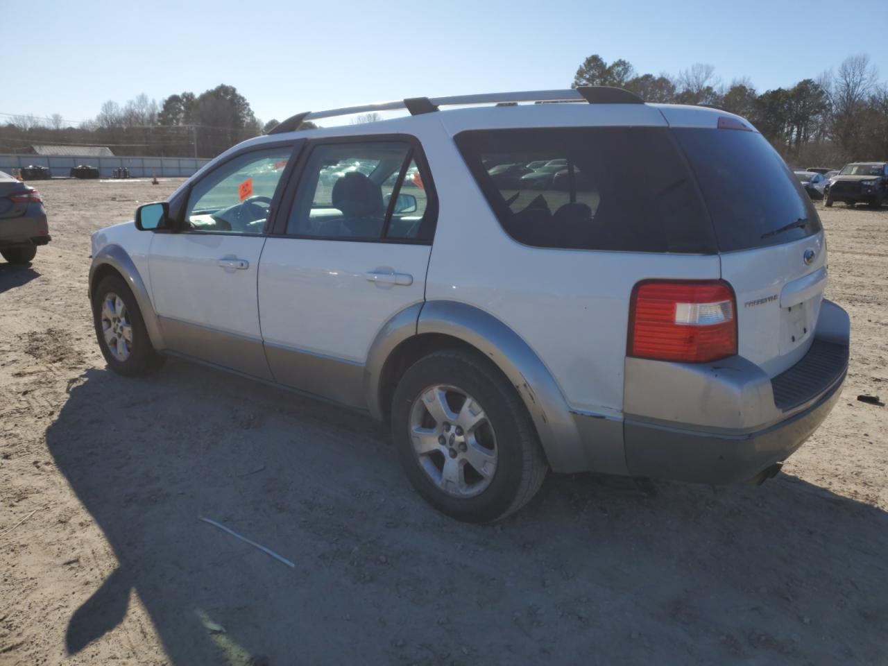 2006 Ford Freestyle - Image 2