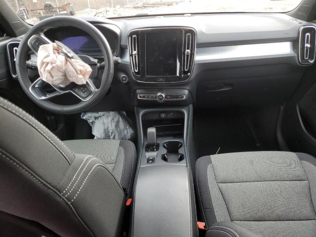  VOLVO XC40 CORE 2024 Czarny