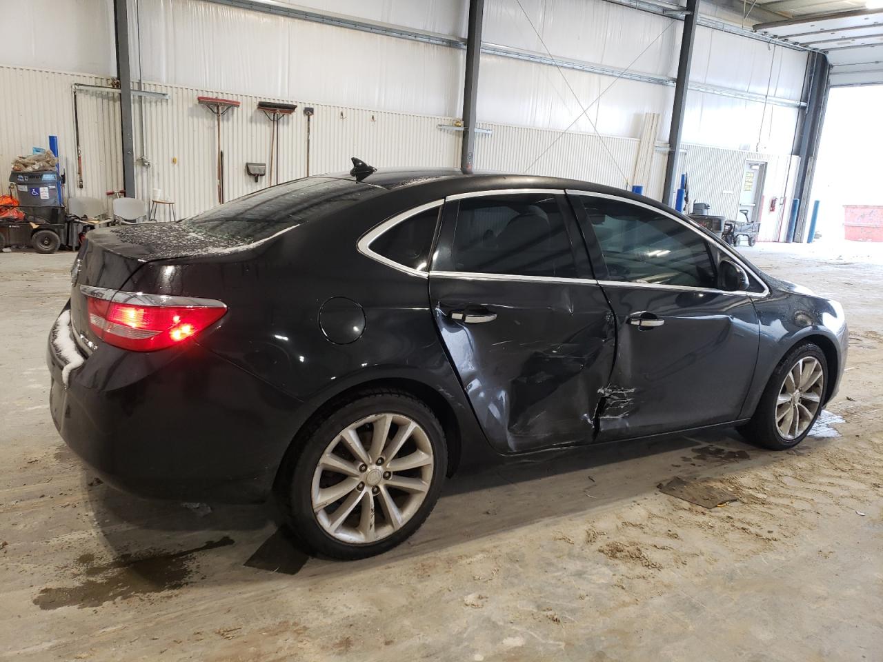 VIN 1G4PR5SK7E4102939 2014 BUICK VERANO no.3