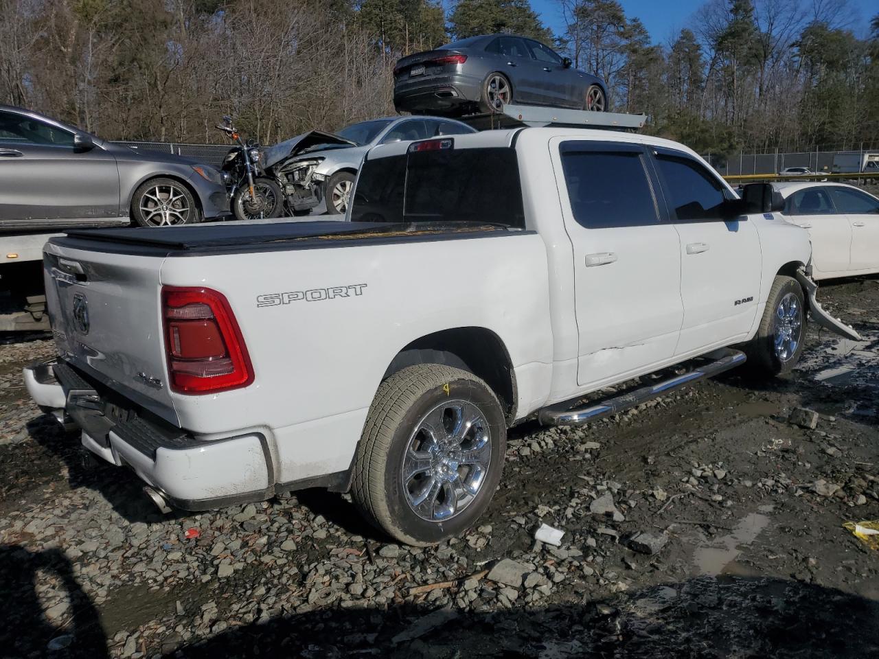 2020 RAM 1500 - Image 3