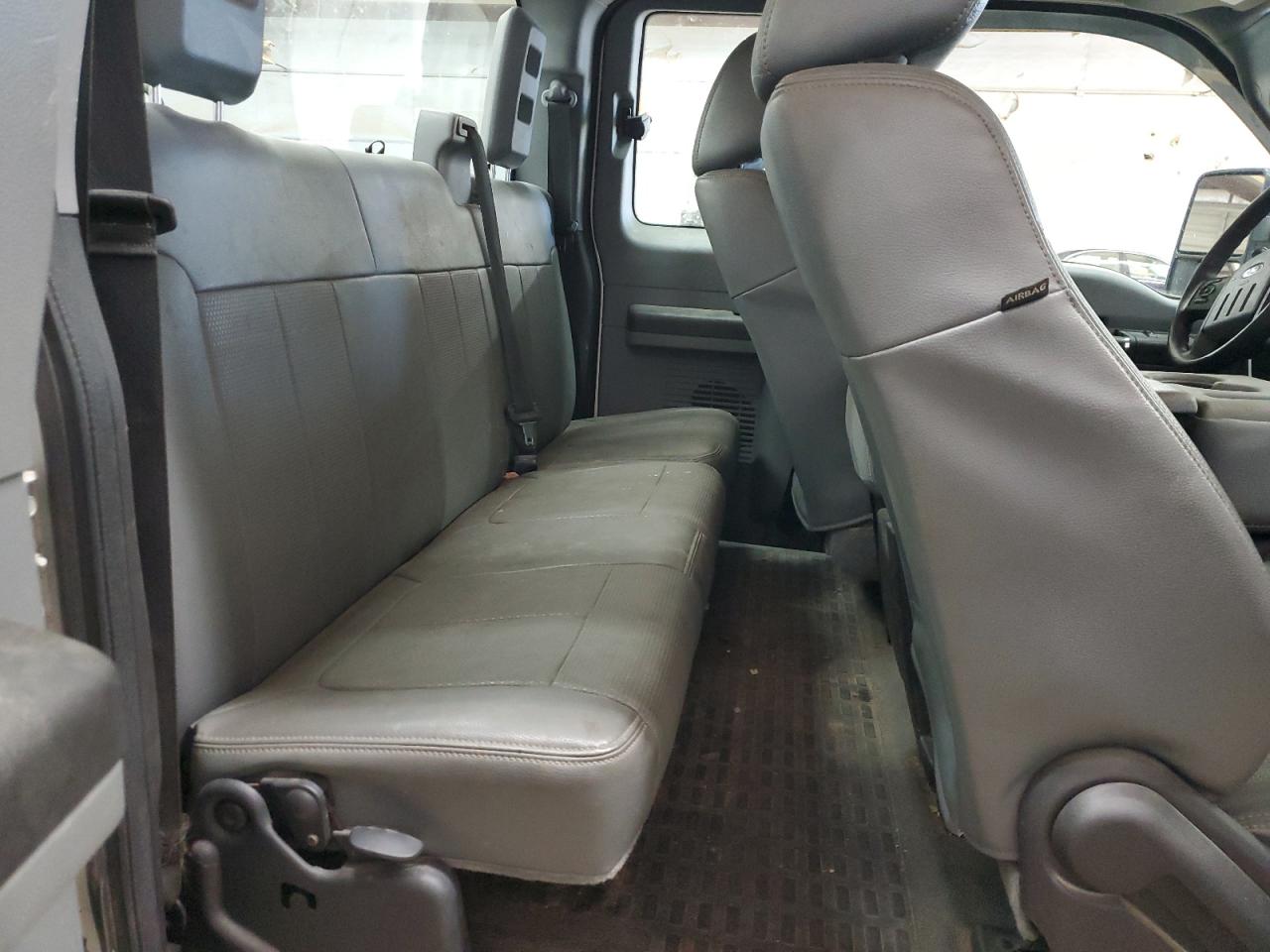 2015 Ford F250 - Image 10