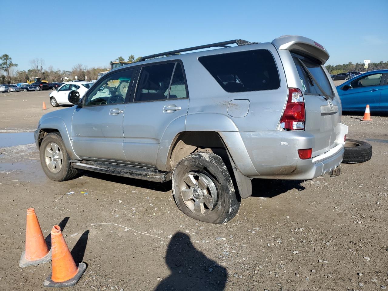 2005 Toyota 4Runner - Image 2
