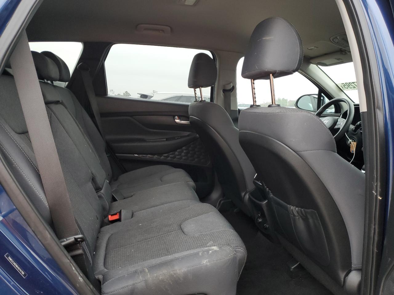 2019 Hyundai Santa Fe - Image 12