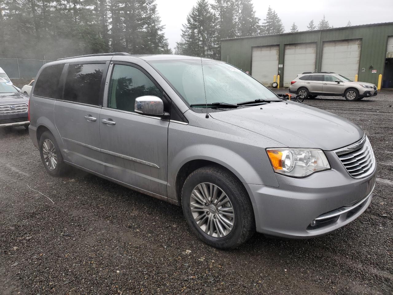 VIN 2C4RC1CG6ER138703 2014 CHRYSLER MINIVAN no.4