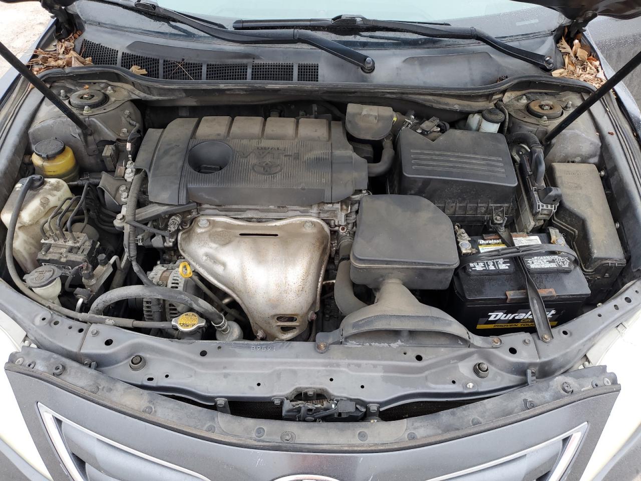 2011 Toyota Camry - Image 11