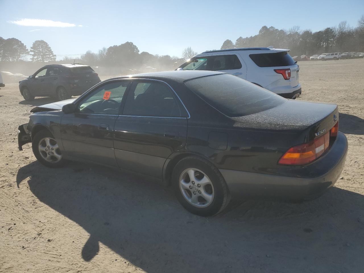 1997 Lexus ES - Image 2