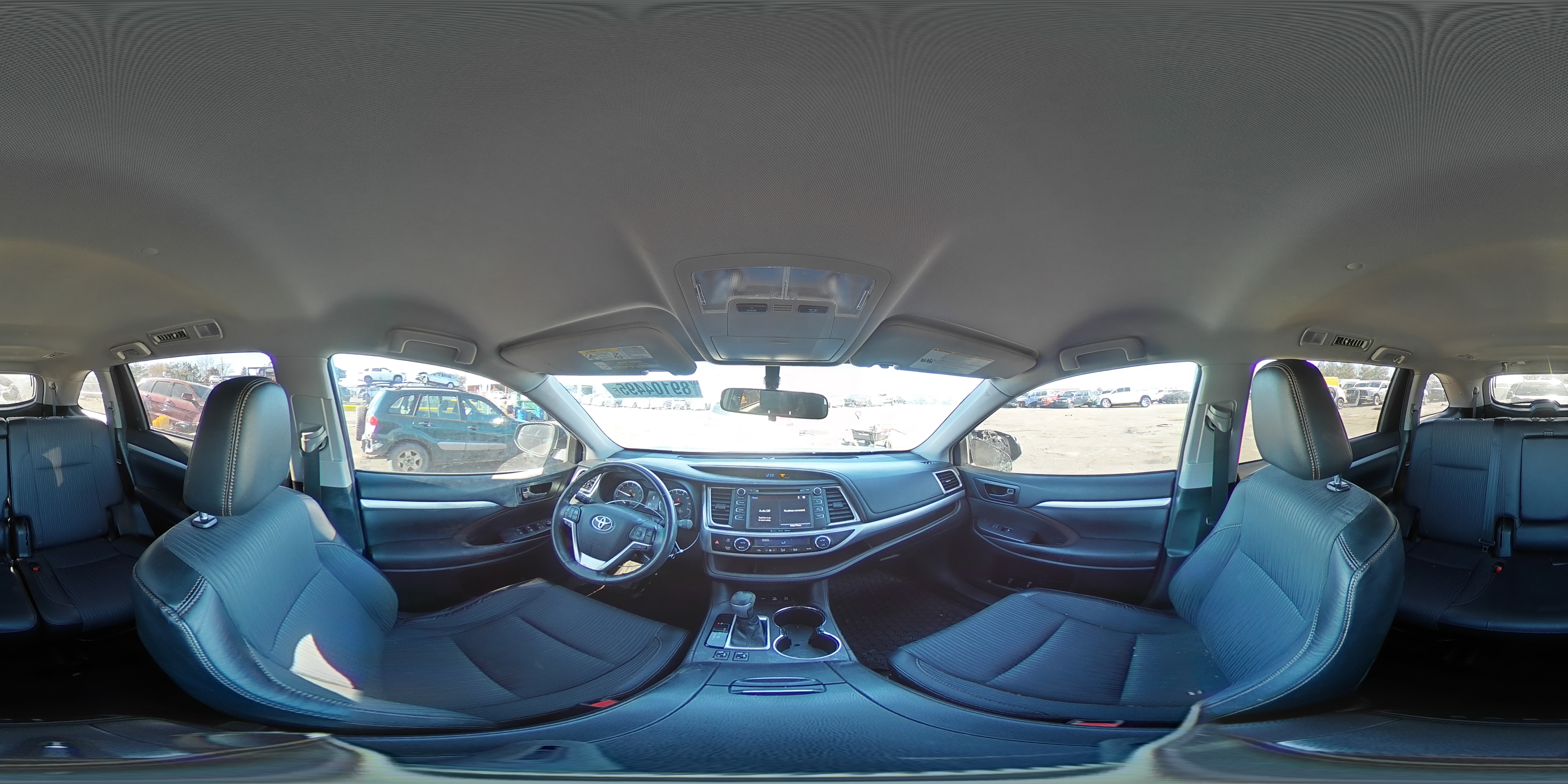 2016 Toyota Highlander - Image 14