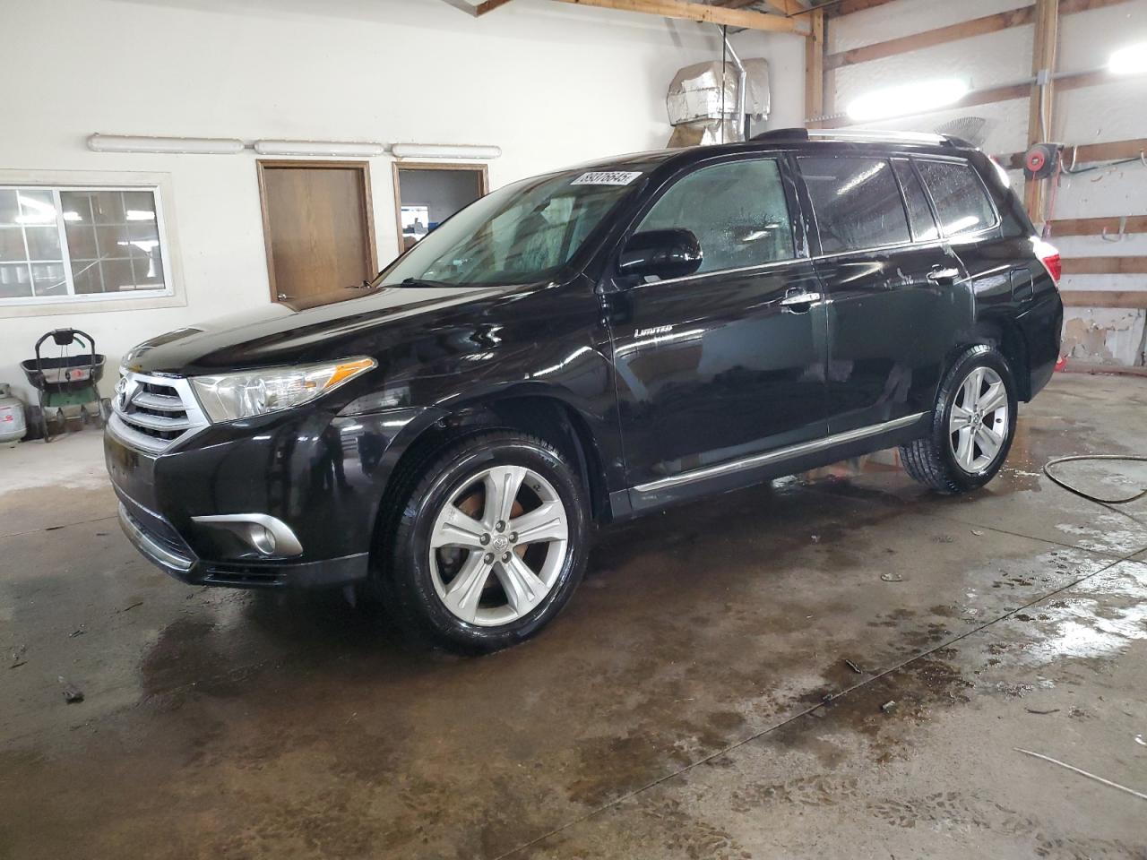 2013 Toyota Highlander - Image 1