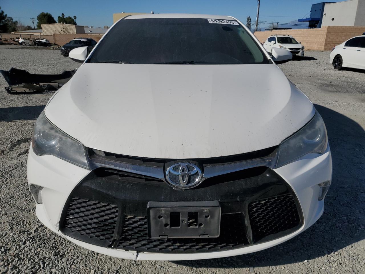 VIN 4T1BF1FK9GU218457 2016 TOYOTA CAMRY no.5