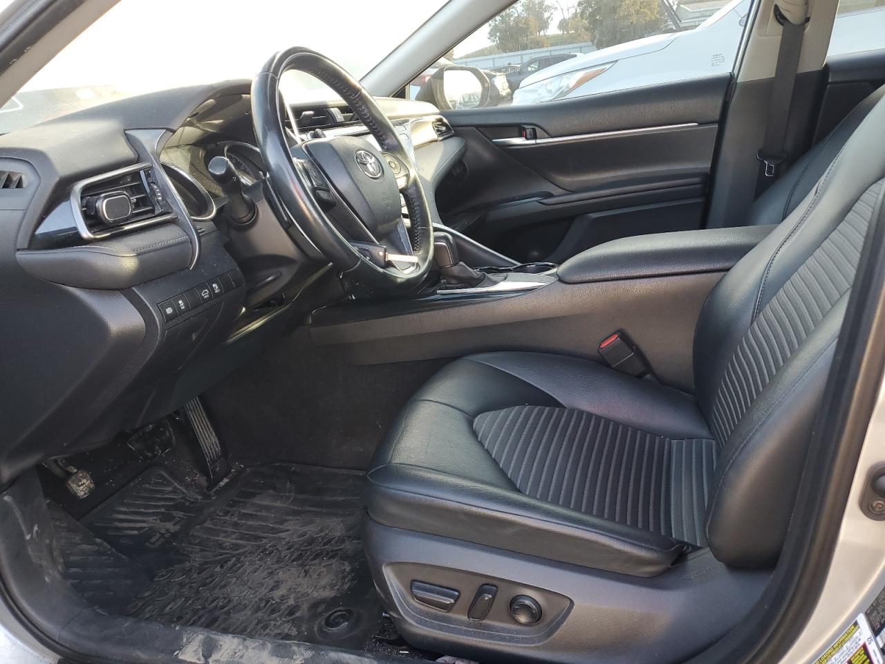 2020 Toyota Camry - Image 7