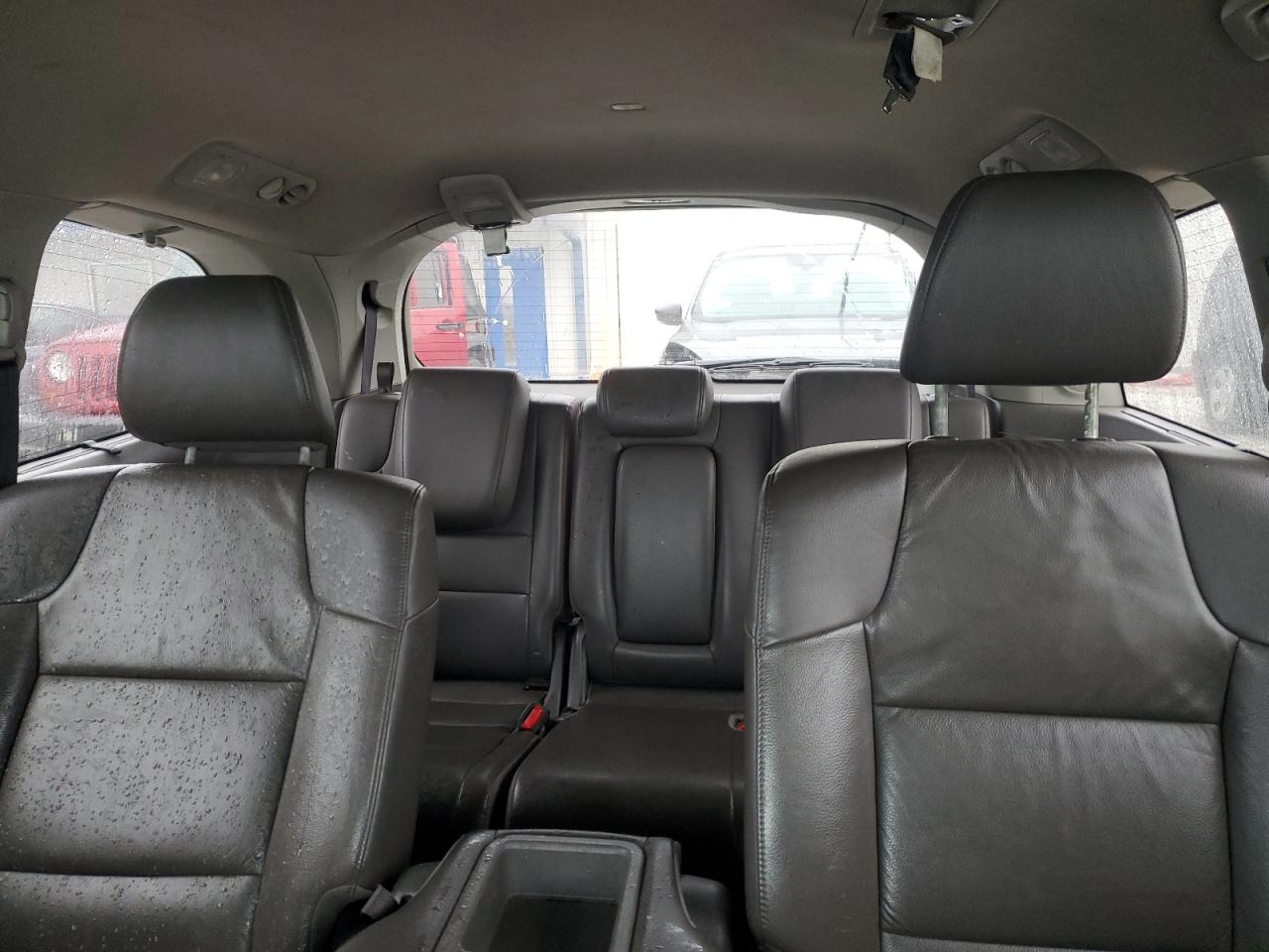 2012 Honda Odyssey - Image 10