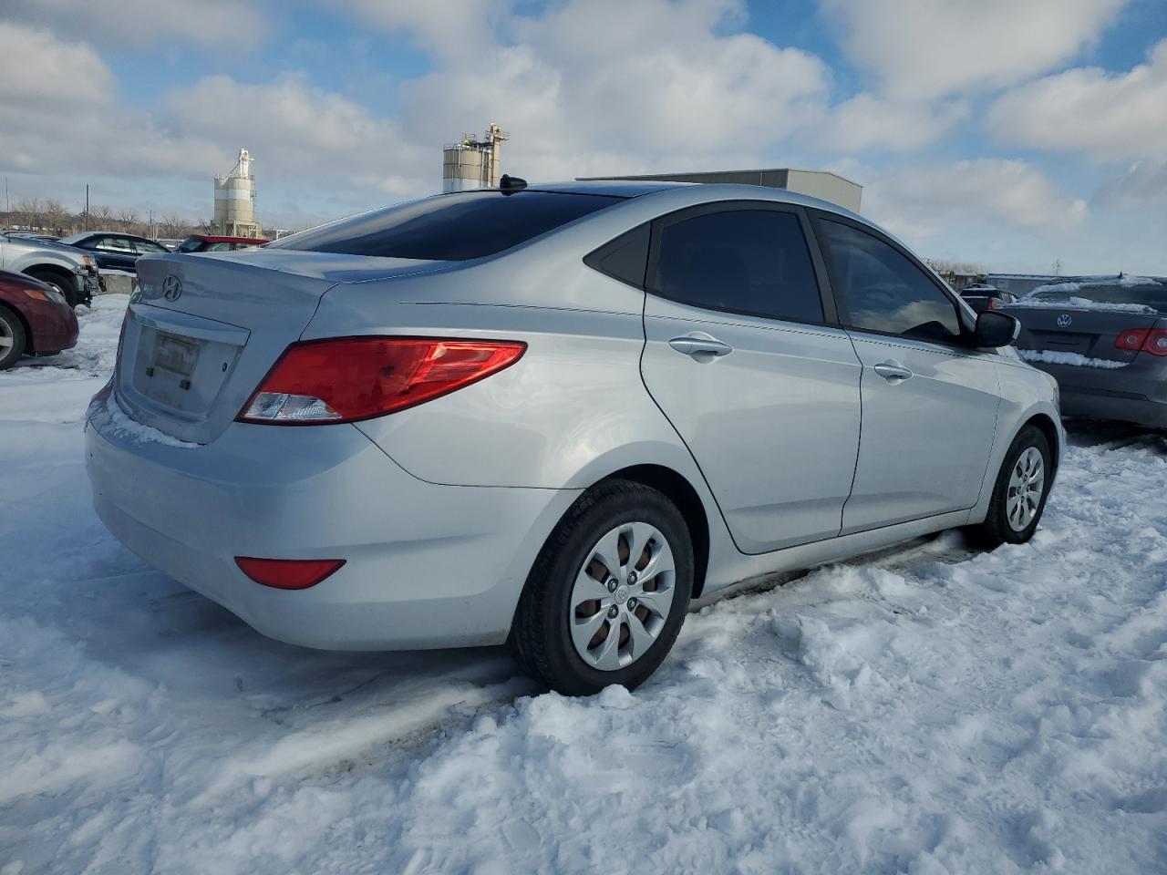 VIN KMHCT4AE9GU123459 2016 HYUNDAI ACCENT no.3