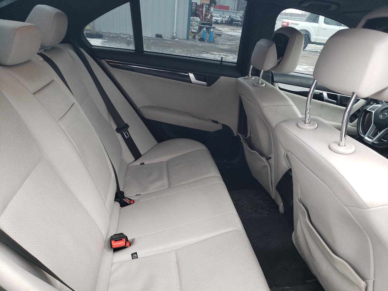 2014 Mercedes-Benz C-klasse - Image 10