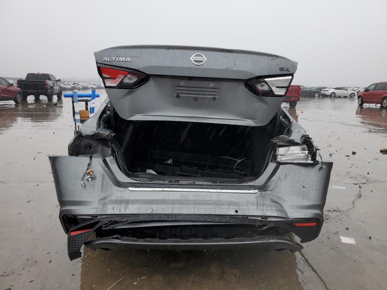 2021 Nissan Altima - Image 6