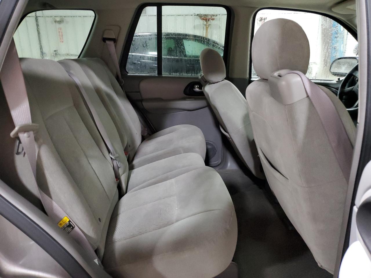 2005 Chevrolet TrailBlazer - Image 11