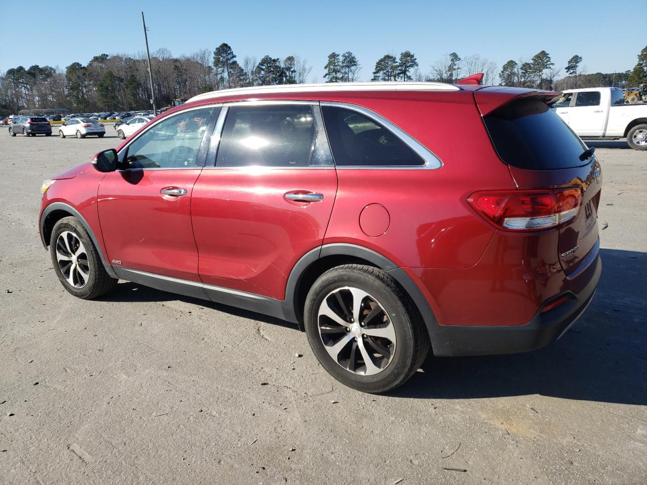 2017 Kia Sorento - Image 2