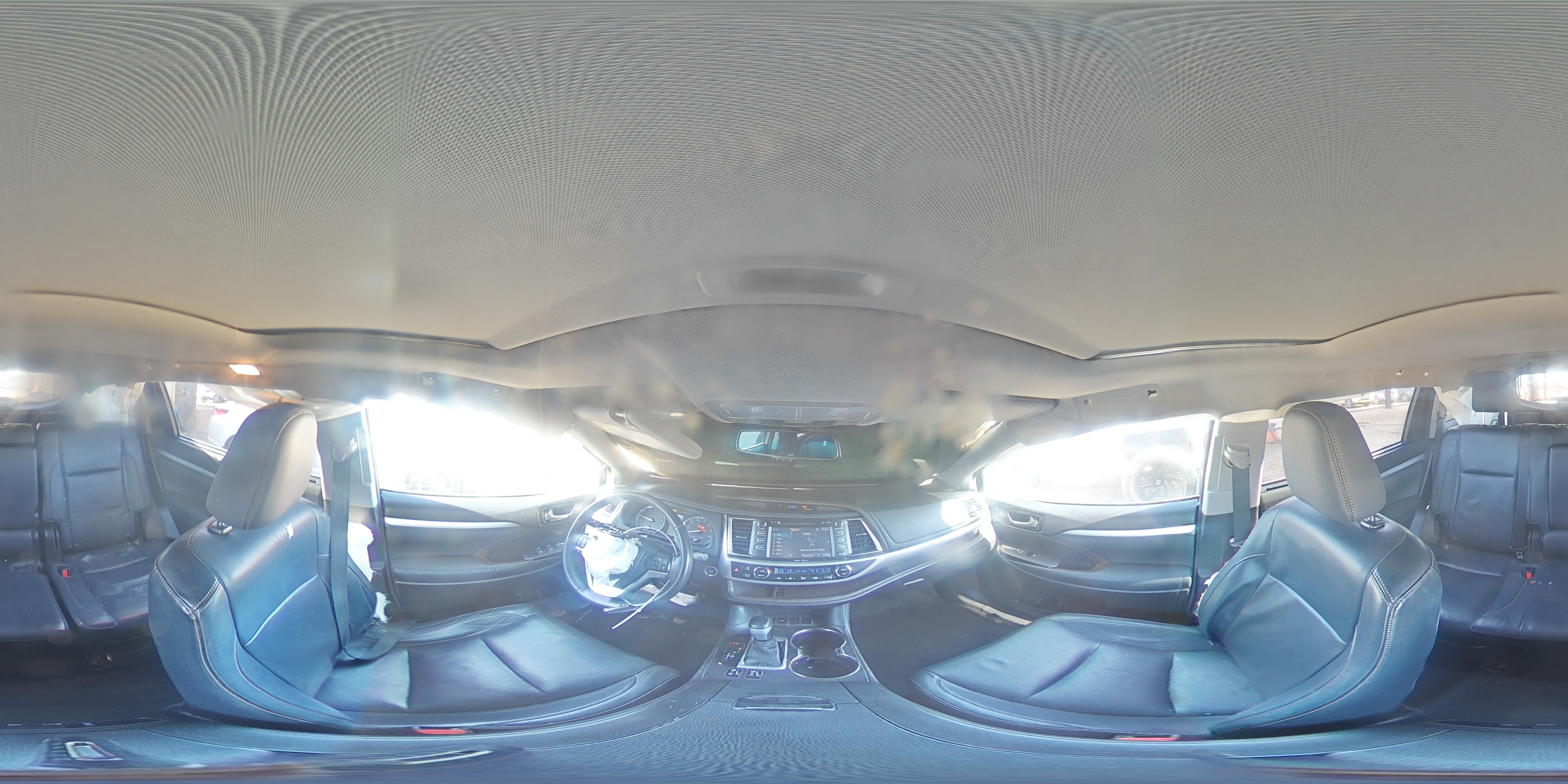 2014 Toyota Highlander - Image 15