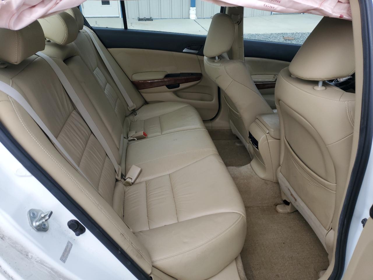 2011 Honda Accord - Image 10