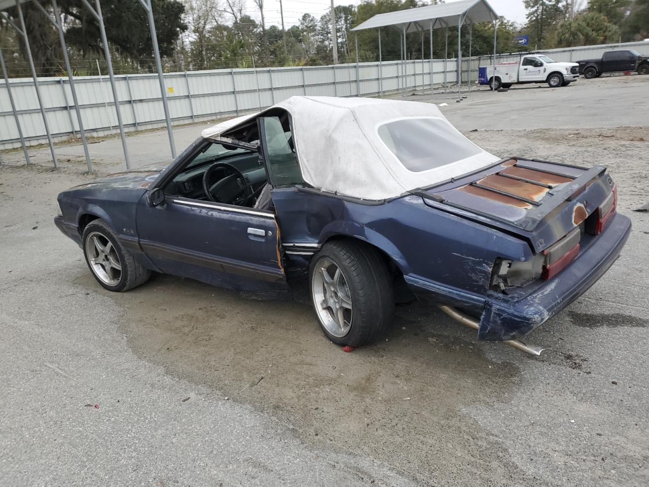 1993 Ford Mustang - Image 2