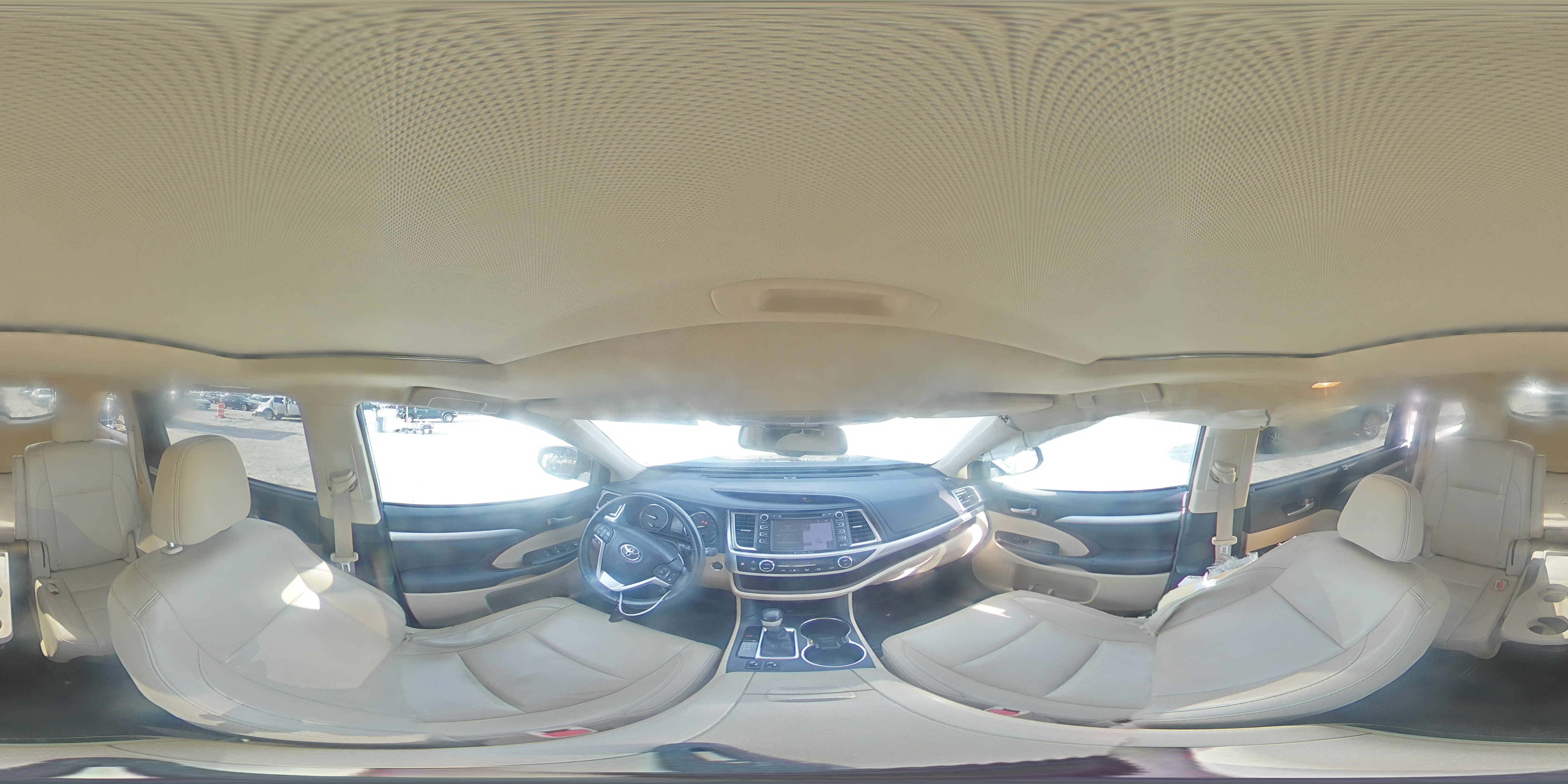 2016 Toyota Highlander - Image 13