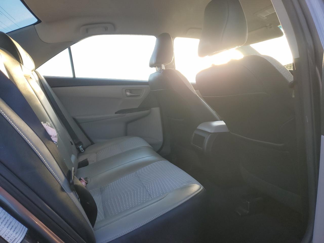 2015 Toyota Camry - Image 10